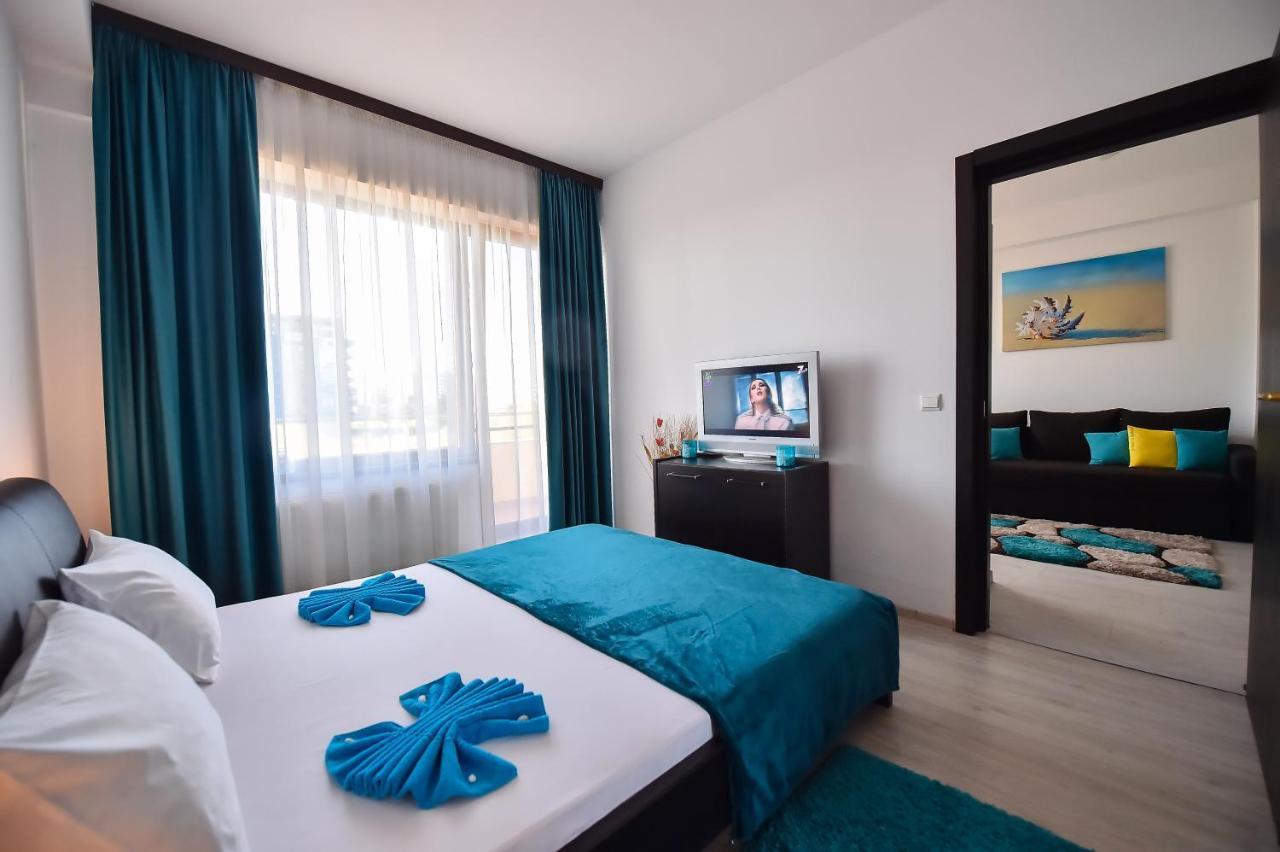 Apartment Summerland Mamaia Buitenkant foto