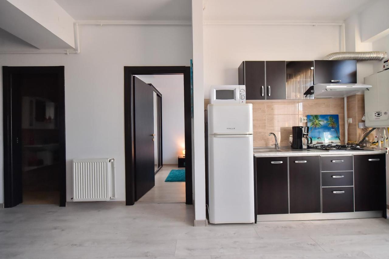 Apartment Summerland Mamaia Buitenkant foto