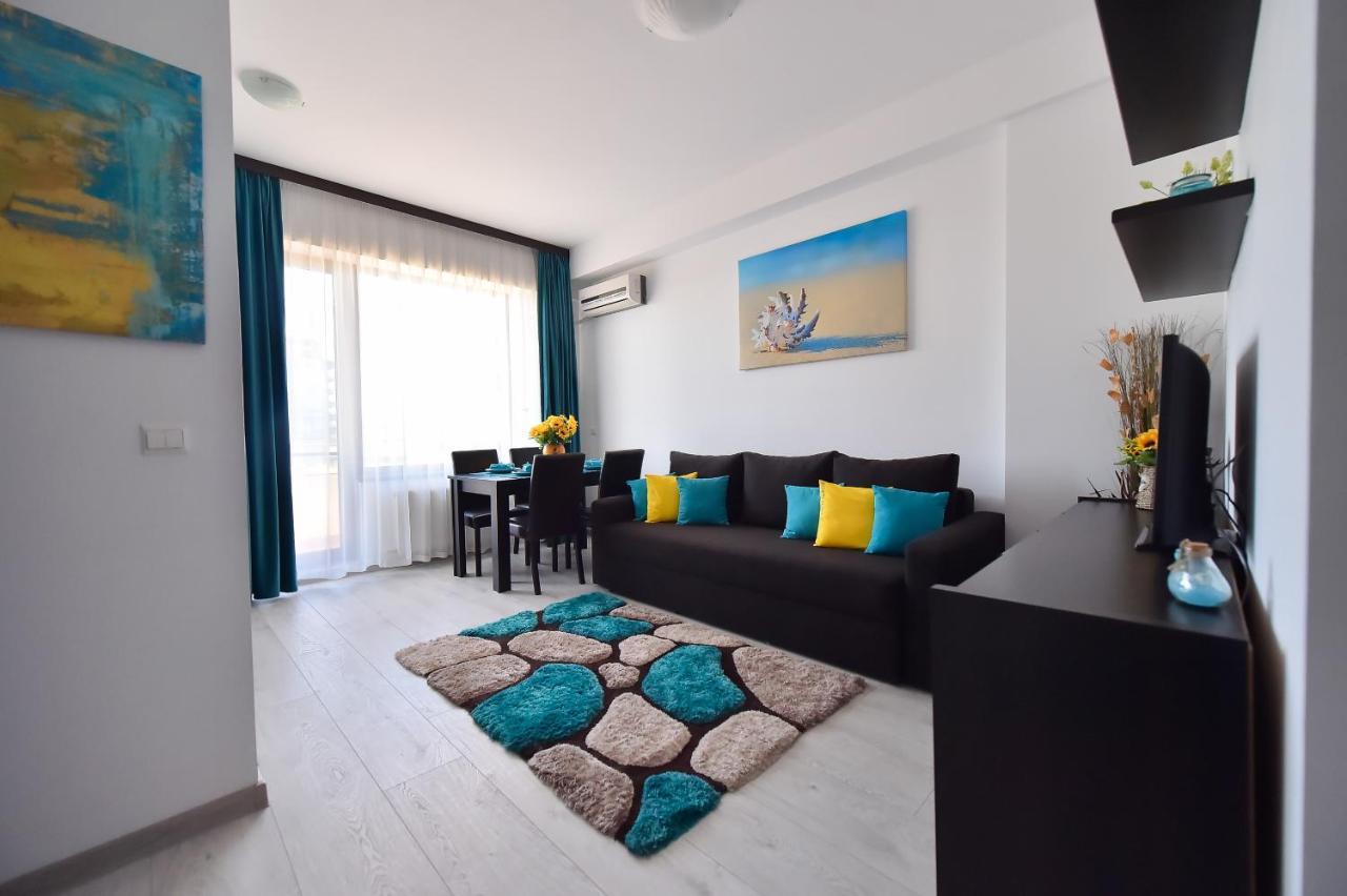 Apartment Summerland Mamaia Buitenkant foto